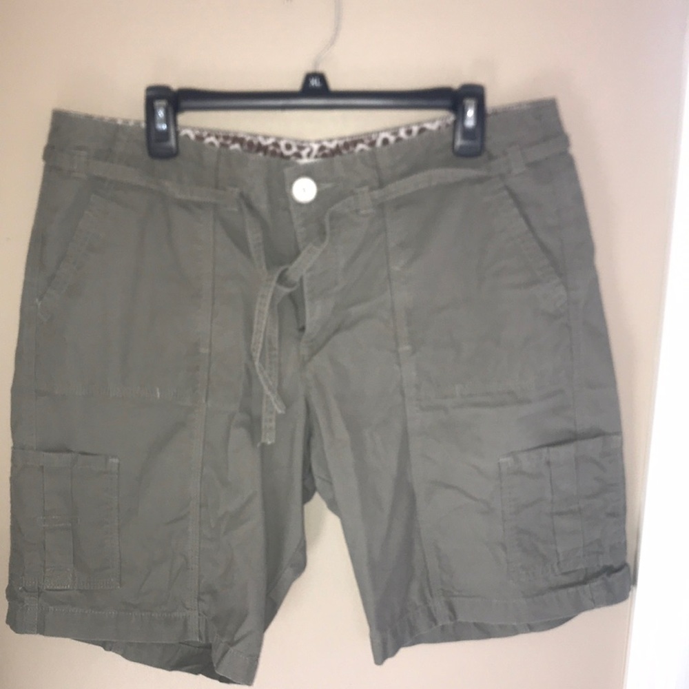 Lee Women’s Shorts size 16